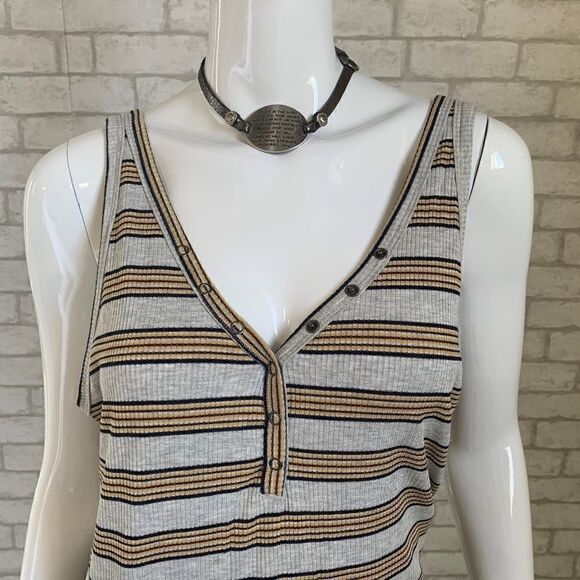 NWT All in Favor Rib Knit Henley midi dress - L - Picture 3 of 8